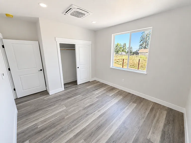 5579-5581 Linrich Ln — Photo 15