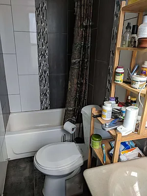 Rented by City Vista Inc | media 9