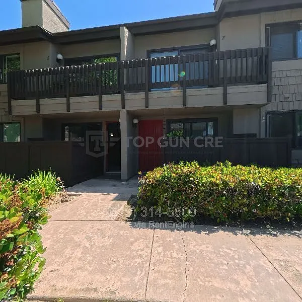 1 bed, 1.0 bath, 636 sqft, $2,790 — Photo 2
