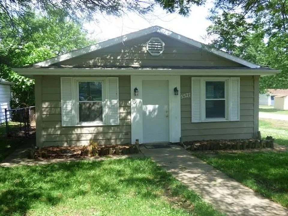 5527 Hoagland Ave