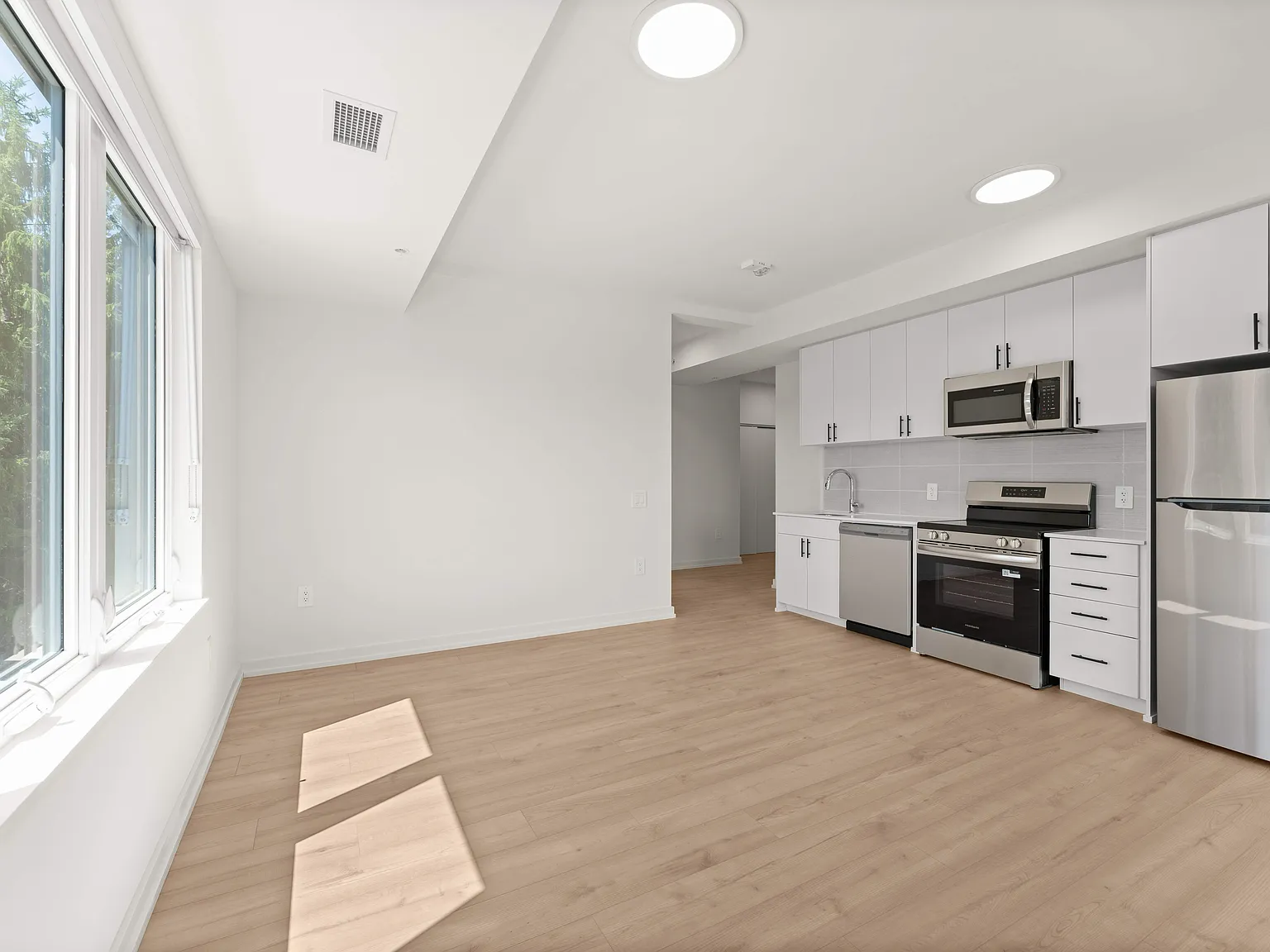 The Enclave — Photo 4