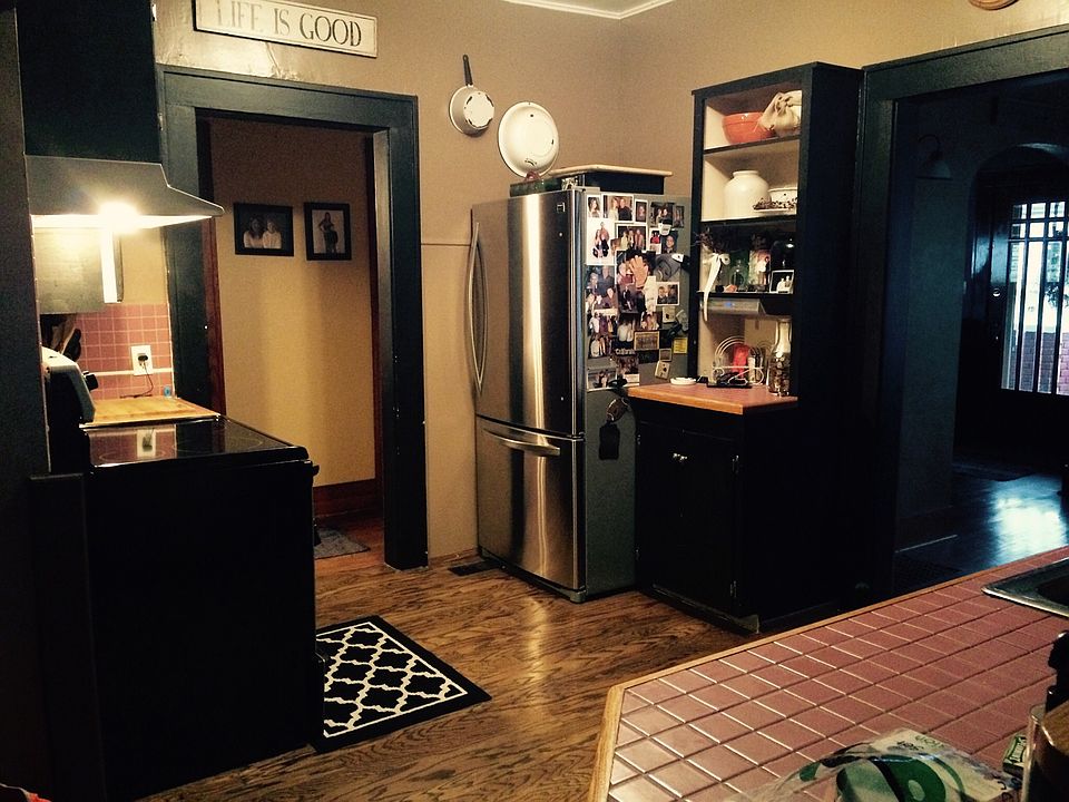 327 W Lake St, Marceline, MO 64658 Zillow