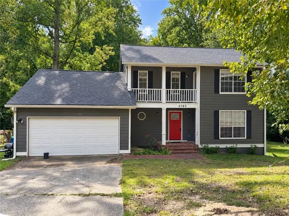 6765 Greenbower Ln, College Park, GA 30349