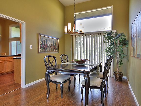 5th image of 7551 Hansom Dr