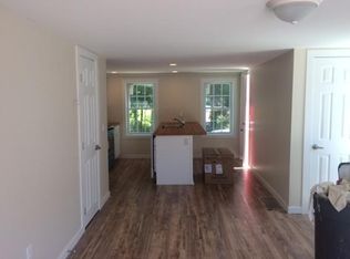 8 Cammetts Ct, Amesbury, MA 01913