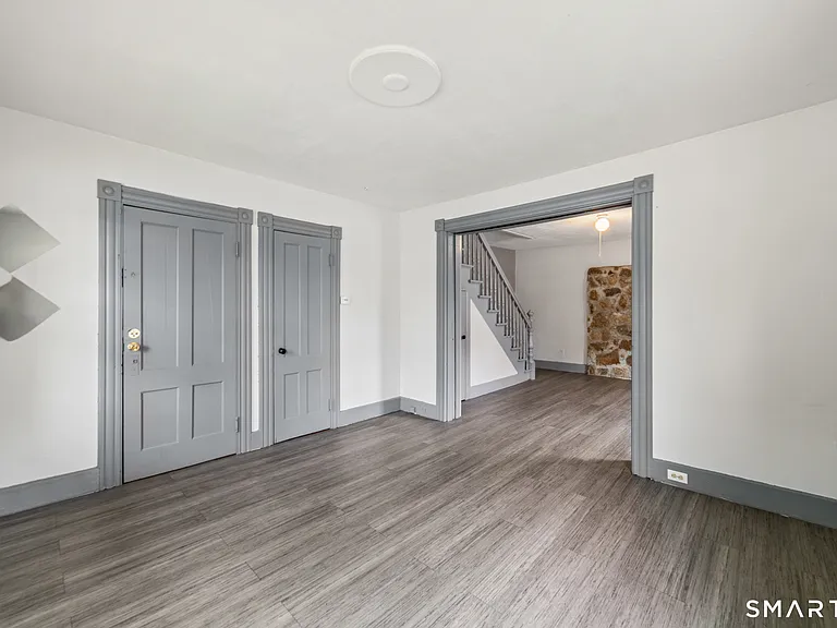 66 Pearl St — Photo 3