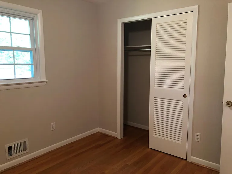 Main level third bedroom
