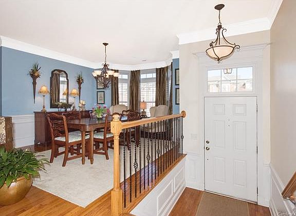 3rd image of 7822 Springs Village Ln