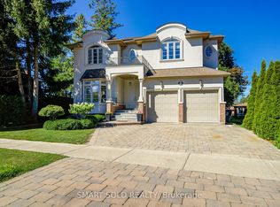 6 Brill Cres, Toronto, ON M2R2X3