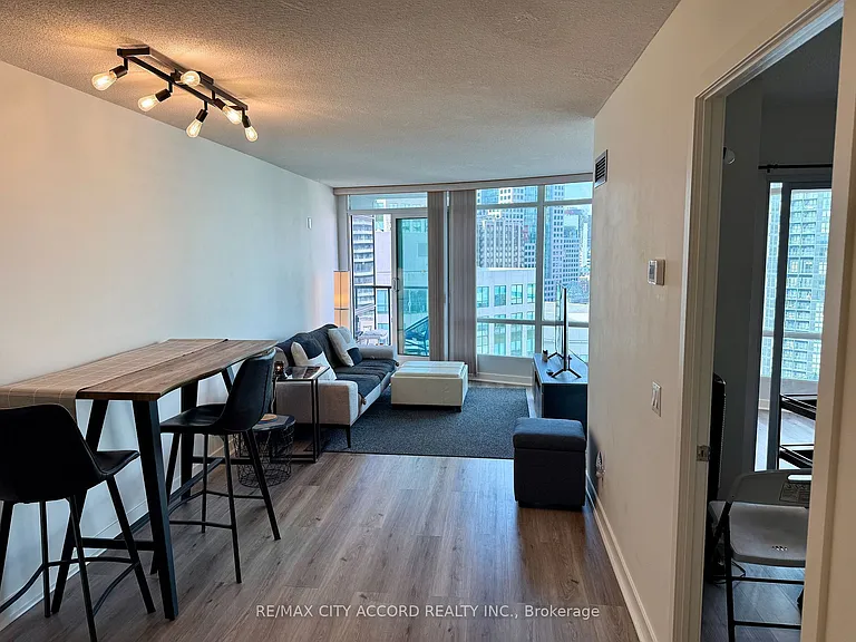 361 Front St W #2102 — Photo 9