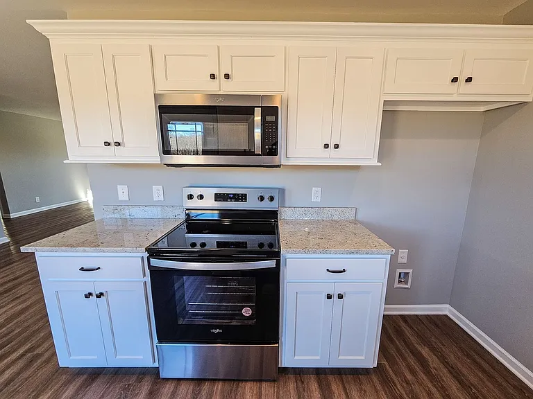 1505 Green Ln — Photo 10