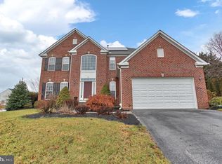 15 Christians Dr, Hanover, PA 17331