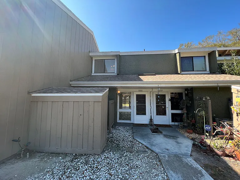 6061 Windhover Dr #10-D10 — Photo 1