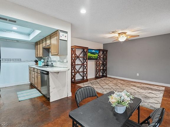 5th image of 1853 Mimosa Ct