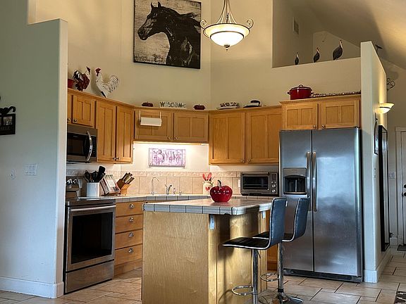 5th image of 4414 Deschamps Ln #B
