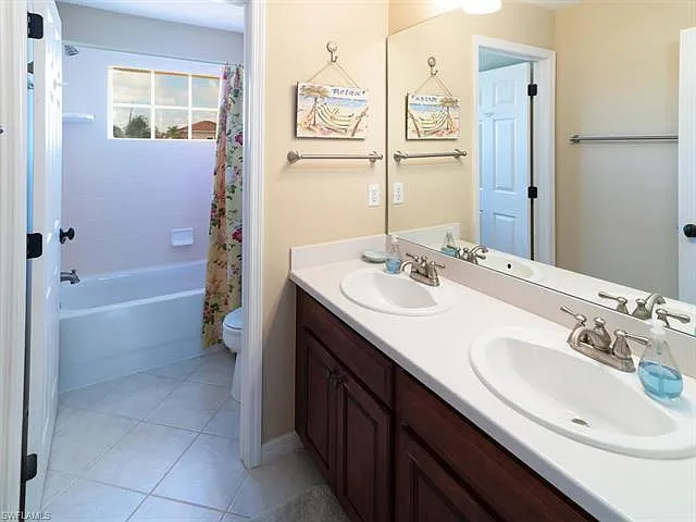 9403 La Bianco St — Photo 17