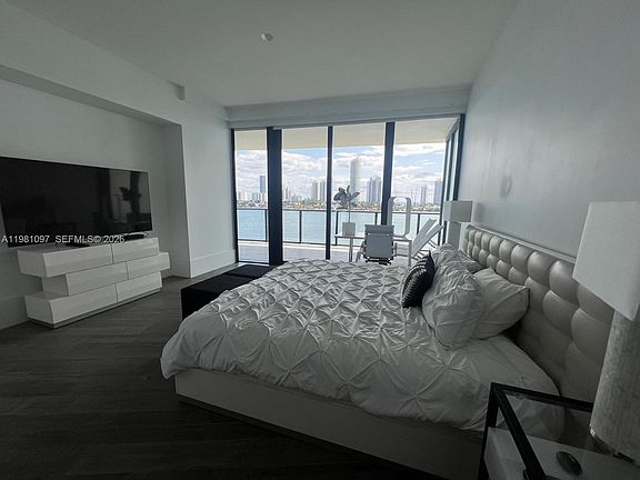 3rd image of 5500 Island Estates Dr APT 504