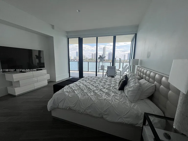 5500 Island Estates Dr #504 — Photo 3