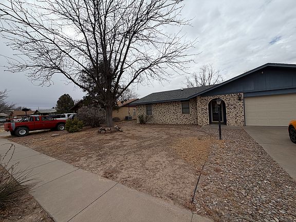 2nd image of 2706 Park Dr