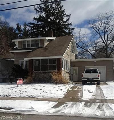 1st image of 2110 Melita Ave NE