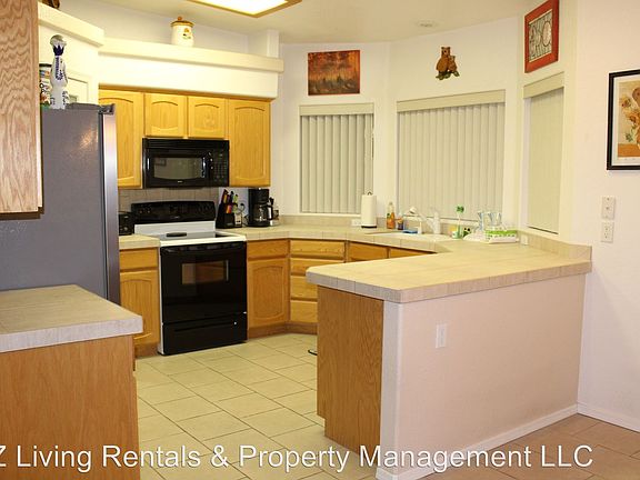 3rd image of 1561 Chandler Dr Unit 101