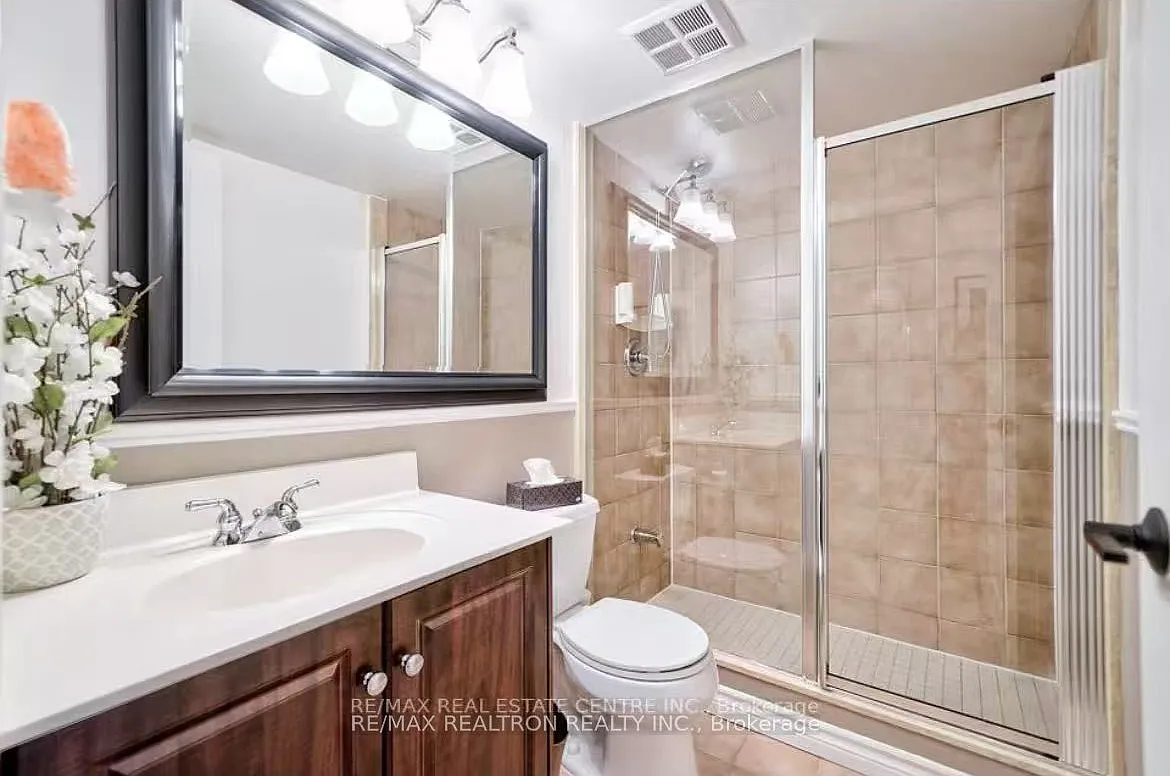 2 bed, $1,100 — Photo 2