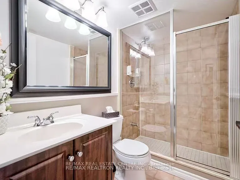 801 Bay St #1503 — Photo 2