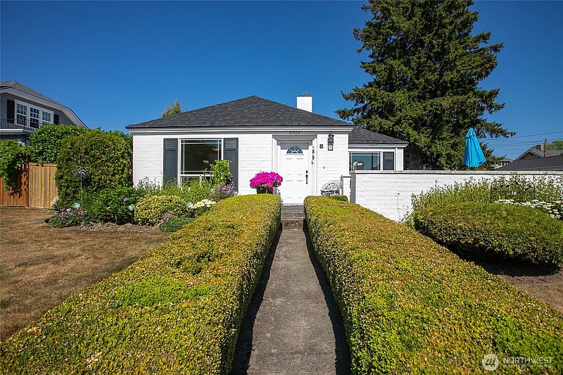 2nd image of 2716 Cornwall Avenue