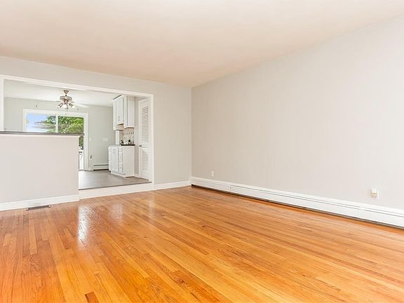 4th image of 29 Gillen Ave