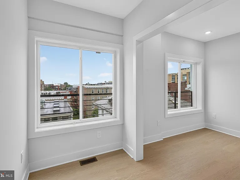 1650 Columbia Rd NW #201 — Photo 4