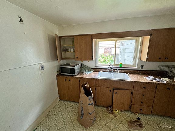 4th image of 270 Caldwell Dr