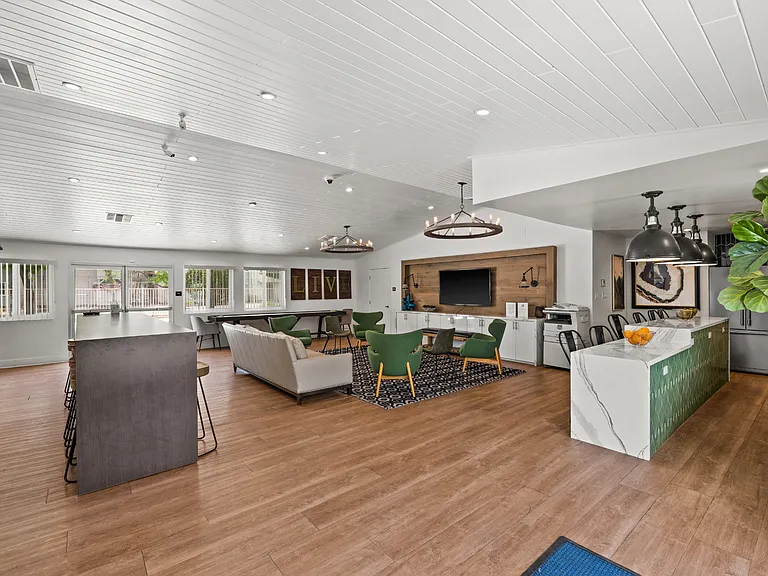 Delta Pines Apartments — Photo 10