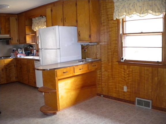 3rd image of 107 Bel Aire Dr
