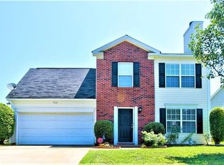 7818 Sullivans Trace Dr, Charlotte, NC 28217