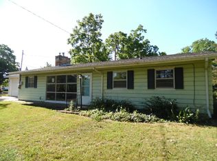 1130 Vandekarr Rd, Owosso, MI 48867