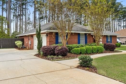 3rd image of 394 Driftwood Point Rd