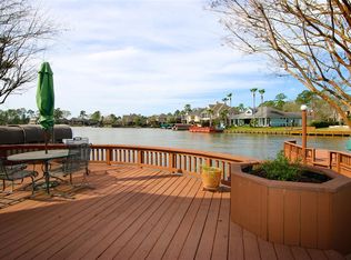 210 Edgemar Rd, Montgomery, TX 77356