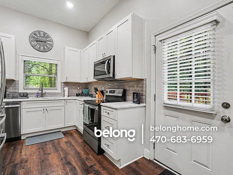 2511 Susan Ln SW — Photo 4