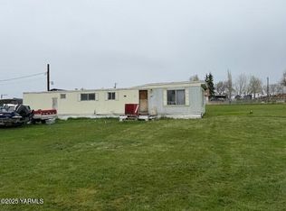 8941 Naches Heights Rd, Tieton, WA 98947