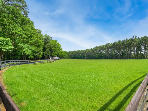 633 Fleming Rd, Youngsville, NC 27596