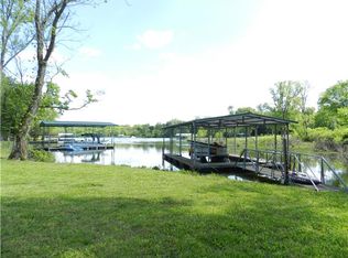 124 Lake Park Dr, Hendersonville, TN 37075