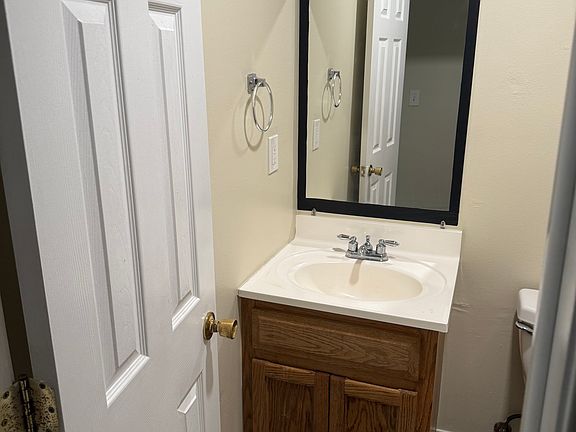 4th image of 145 James Dr