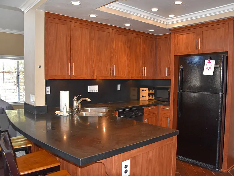 630 W Palm Ave #12 — Photo 35