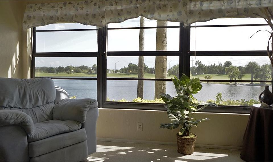 1st image of 7 Plantation Dr APT 103