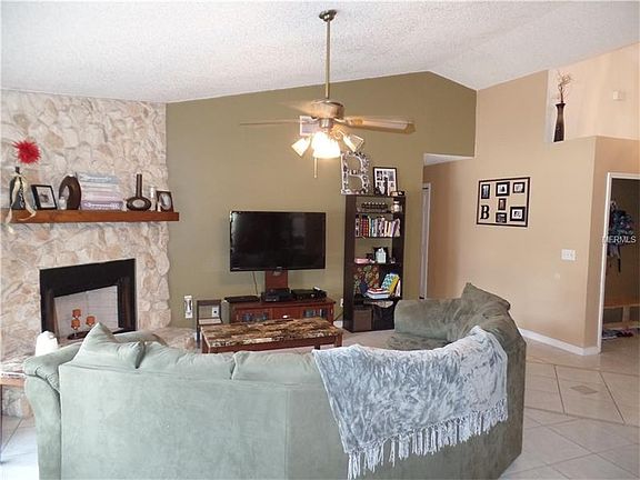 5th image of 4108 Yellowwood Dr
