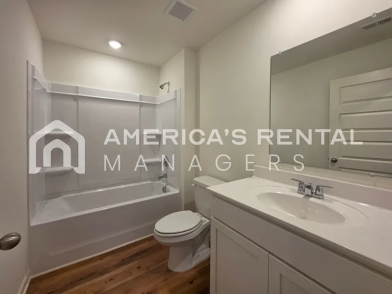 213 Koslin Loop — Photo 11