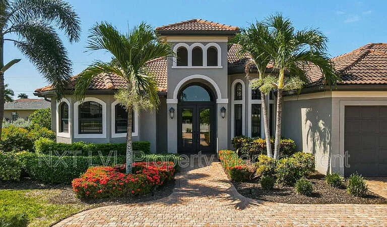1406 Cape Coral Pkwy W — Photo 2