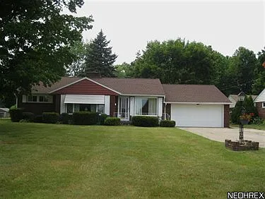 210 S Yorkshire Blvd photo 1