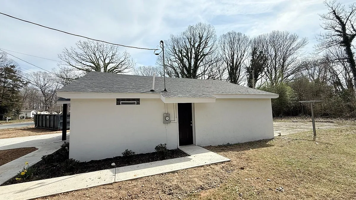 Building Photo - 1506 Wendell Ave