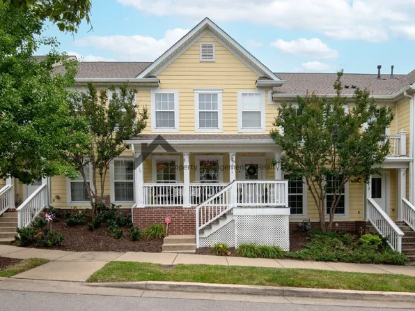 7111 Lenox Village Dr, Nashville, TN 37211